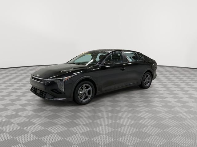 Used 2025 Kia K4 LXS image 5