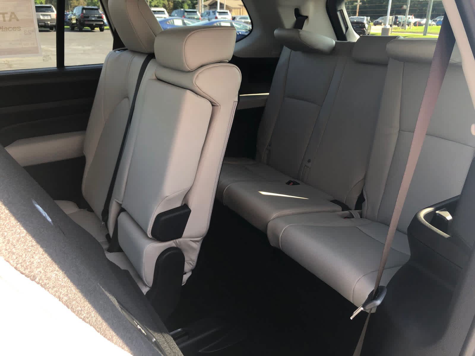 New 2026 Toyota Grand Highlander AWD image 21