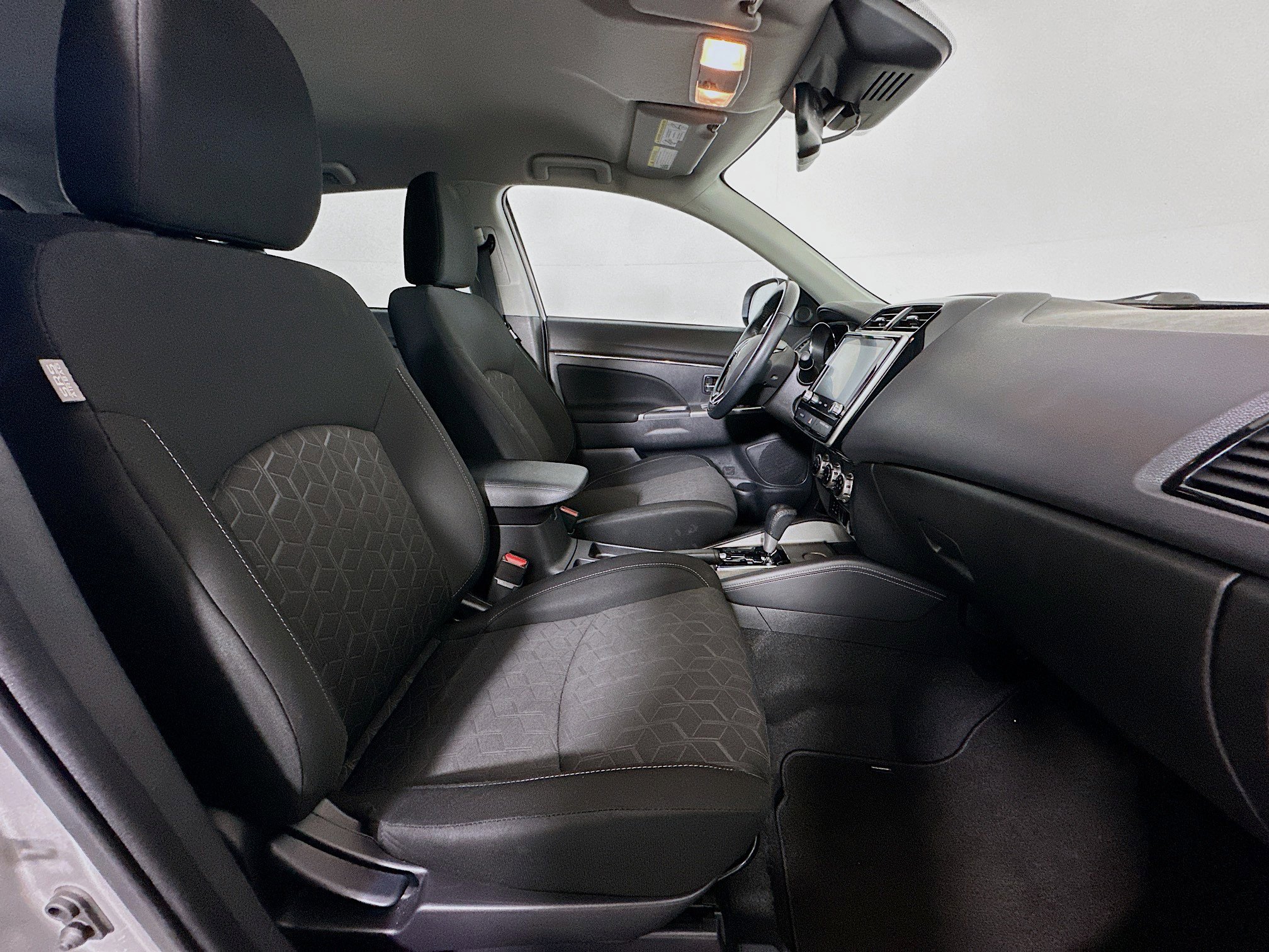 Used 2021 Mitsubishi Outlander Sport SE FWD image 29