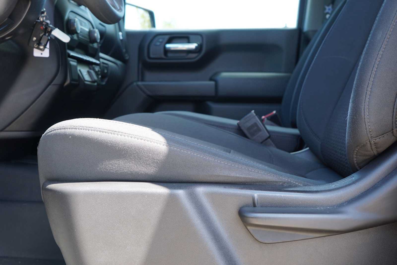Used 2020 Chevrolet Silverado 1500 Custom w/ Custom Value Package RWD image 14