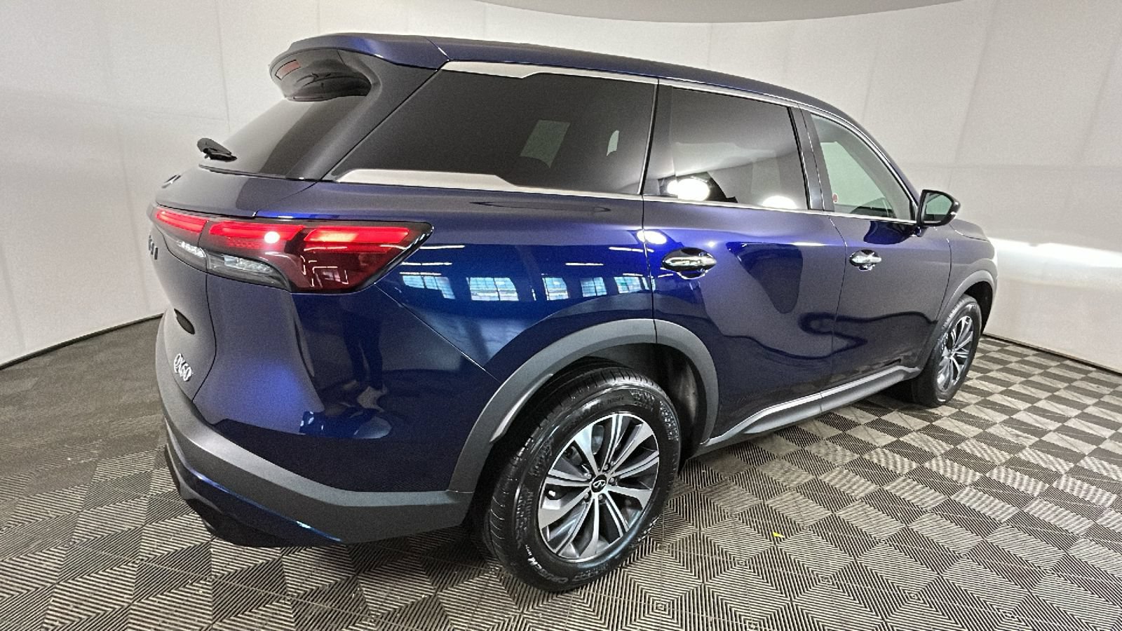 Used 2023 INFINITI QX60 Pure AWD/4WD video 2