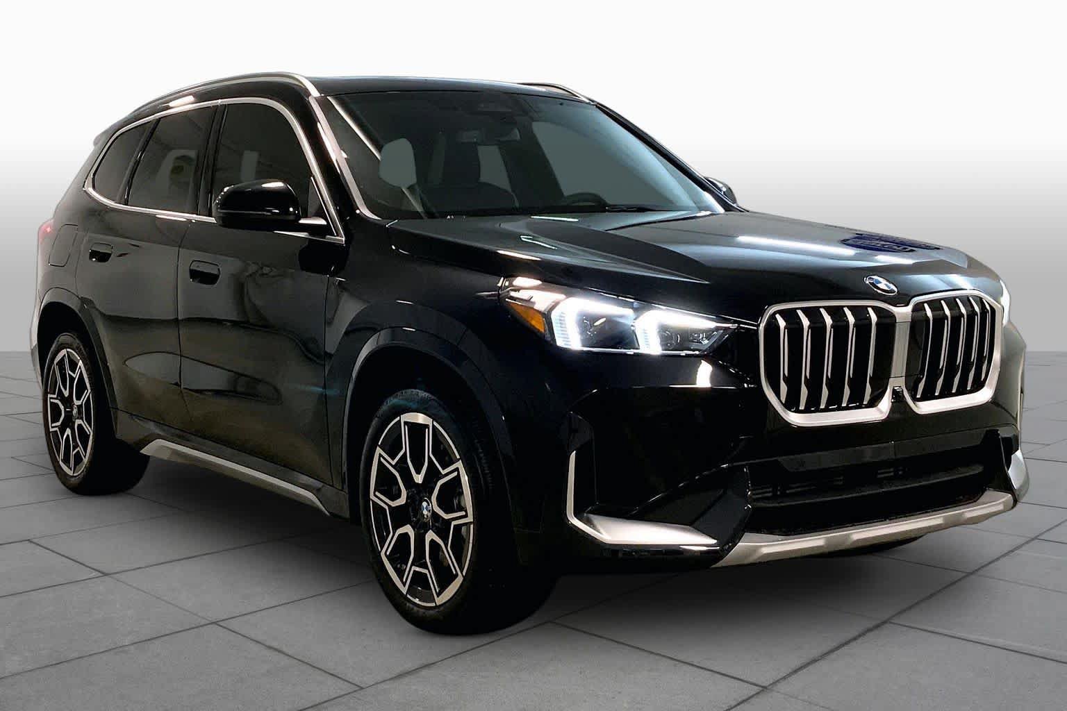 New 2026 BMW X1 xDrive28i w/ Technology Package AWD/4WD image 2