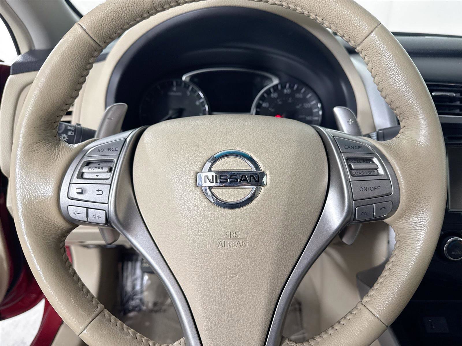 Used 2013 Nissan Altima 3.5 SL w/ Technology Pkg image 16