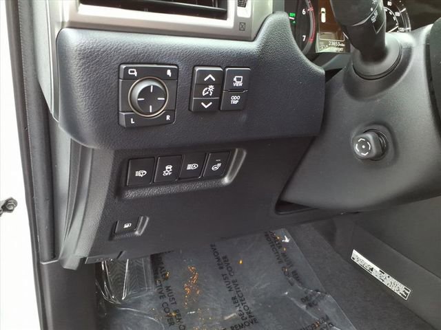 Used 2023 Lexus GX 460 Luxury w/ Sport Design Package image 29