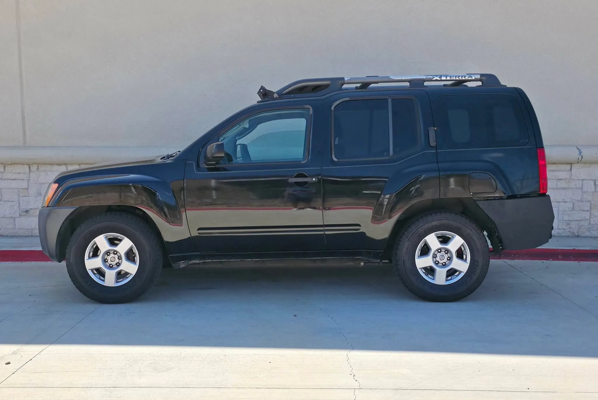 Used 2007 Nissan Xterra S w/ Side & Curtain Airbag Pkg RWD image 7