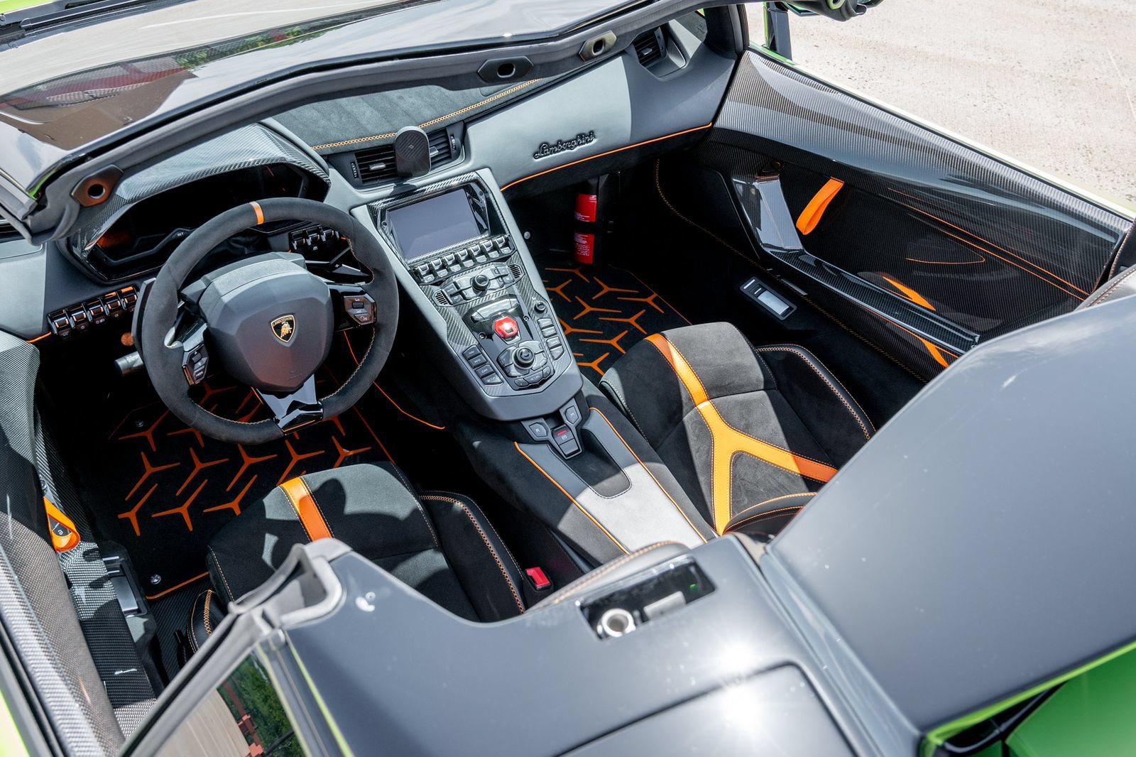 Used 2021 Lamborghini Aventador SVJ AWD/4WD image 26