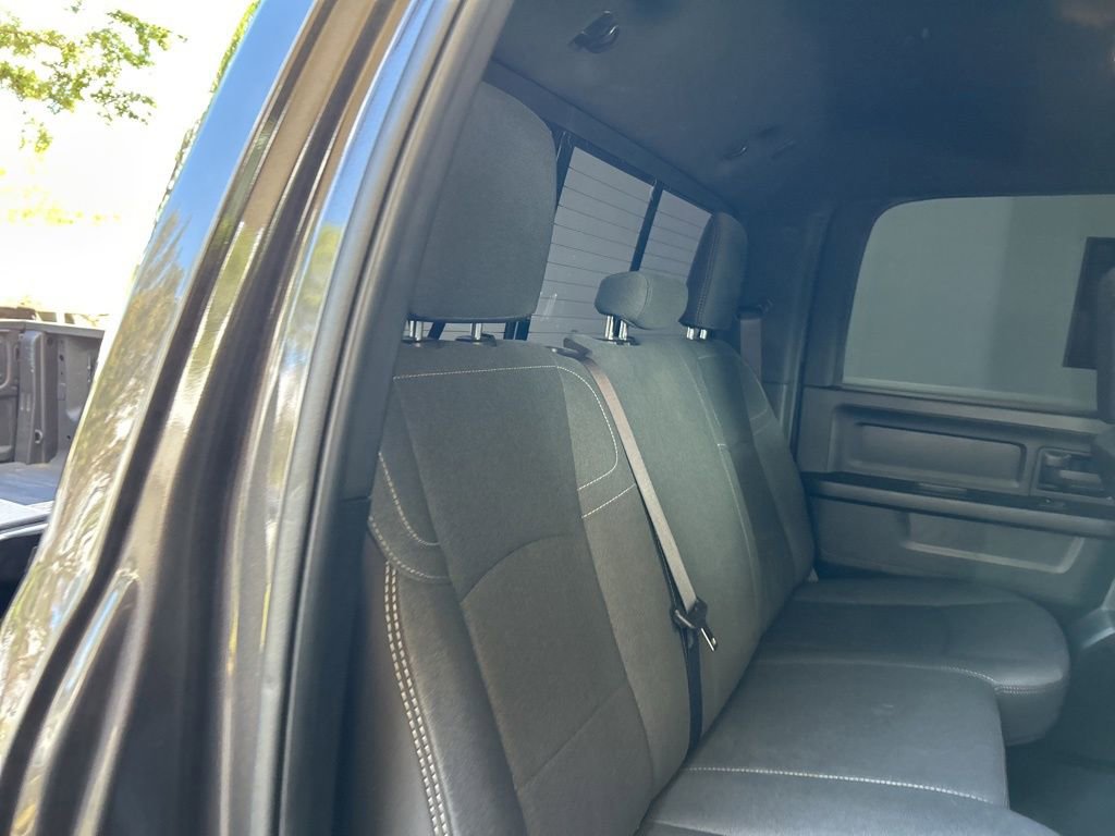 Used 2024 RAM 3500 Tradesman w/ Chrome Appearance Group image 26