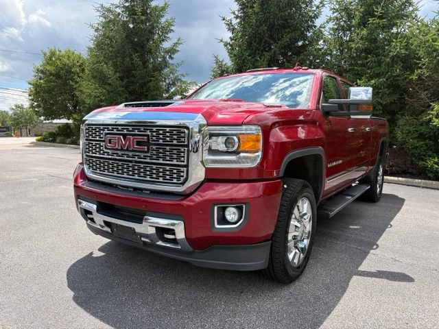 Used 2018 GMC Sierra 2500 Denali w/ Duramax Plus Package AWD/4WD image 1