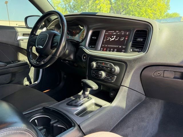 Used 2022 Dodge Charger R/T w/ Blacktop Package RWD image 9