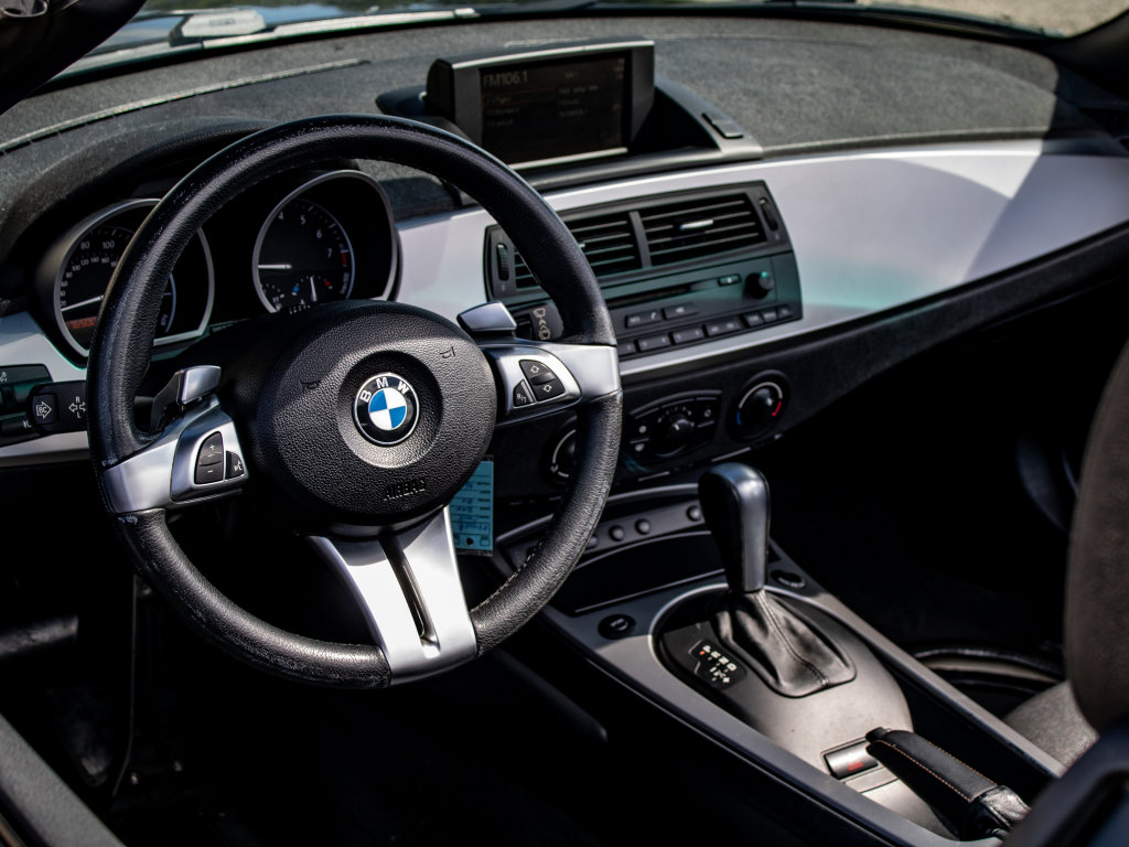 Used 2008 BMW Z4 3.0i RWD image 18