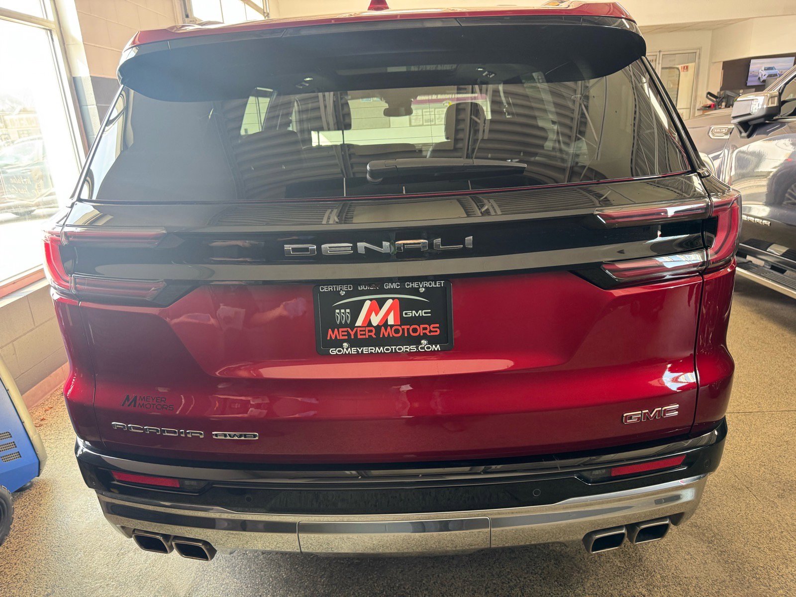 Certified 2024 GMC Acadia Denali w/ LPO, Floor Liner Package AWD/4WD image 6
