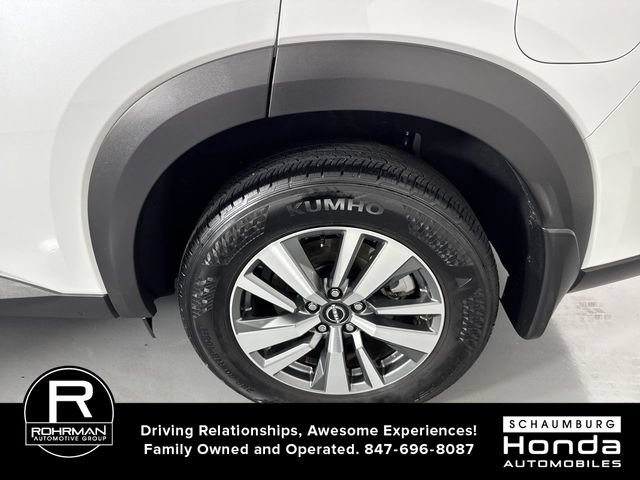 Used 2025 Nissan Pathfinder SL AWD/4WD image 6