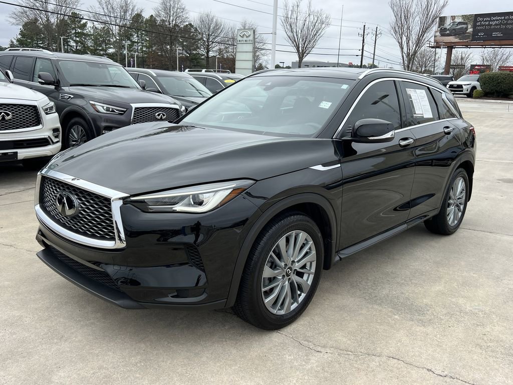 Certified 2025 INFINITI QX50 Luxe image 3