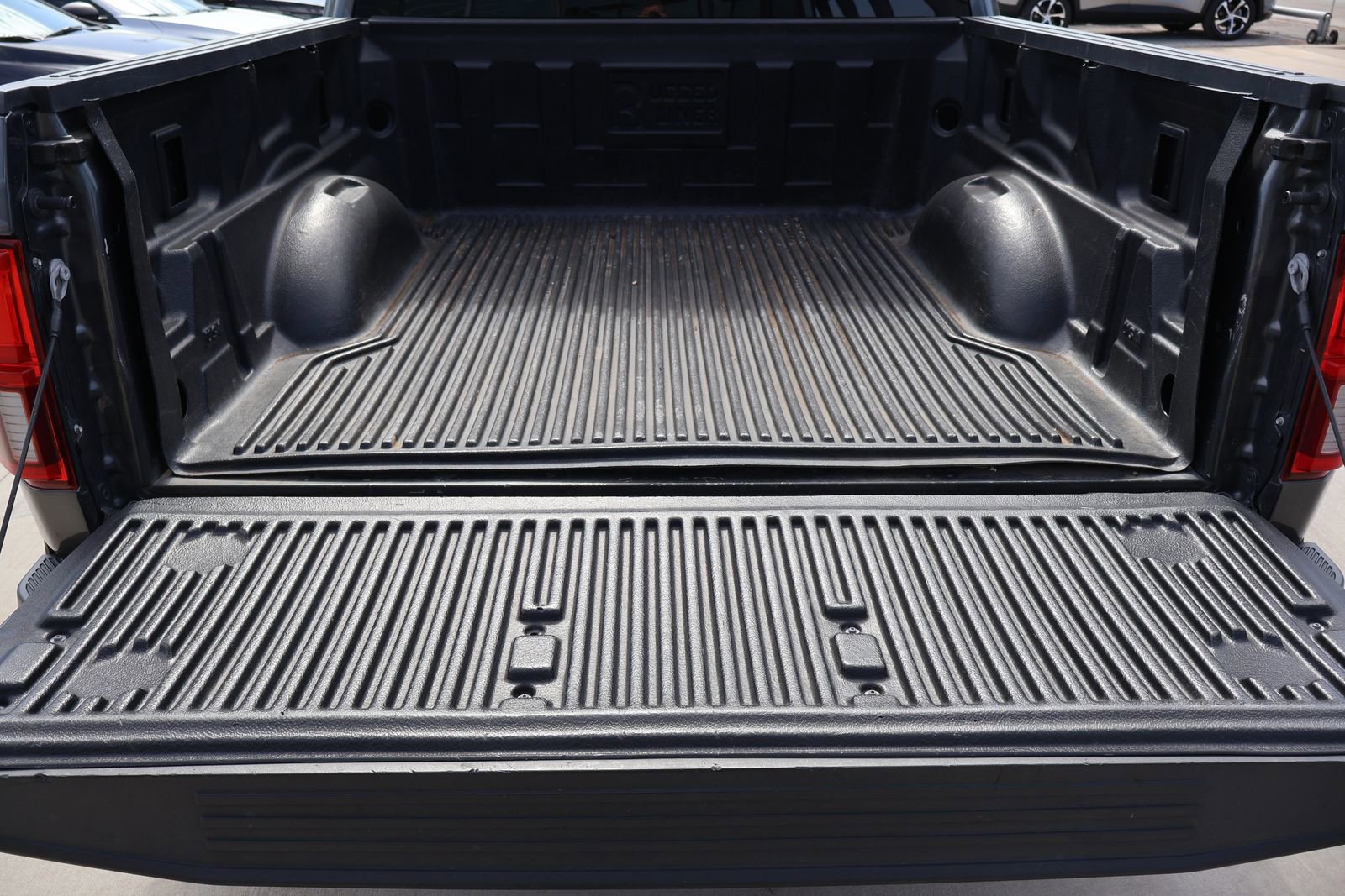 Used 2020 Ford F150 Lariat image 9