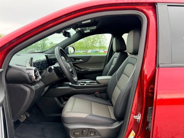 Used 2026 Chevrolet Equinox LT w/ Convenience Package II AWD/4WD image 7