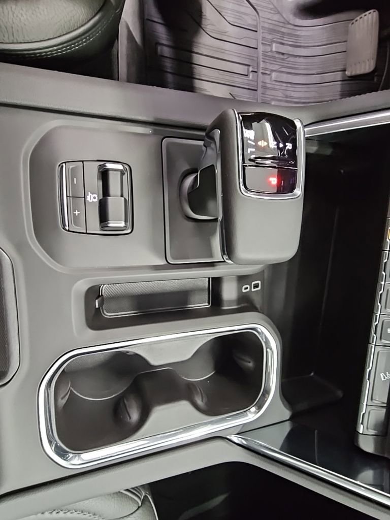 Used 2025 GMC Sierra 1500 Denali w/ Denali Reserve Package image 20