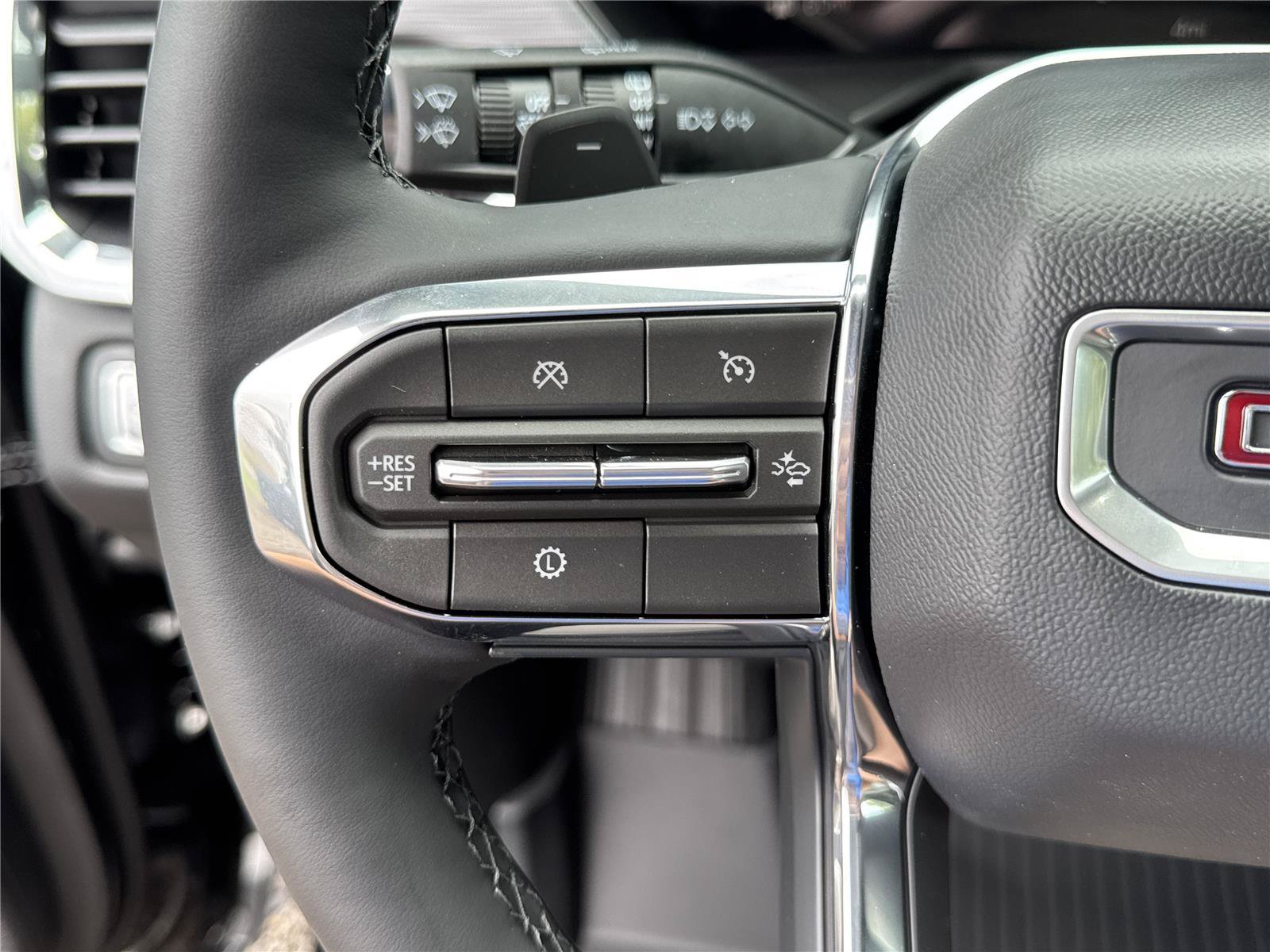 New 2026 GMC Acadia Elevation w/ Elevation Premium Package FWD image 21
