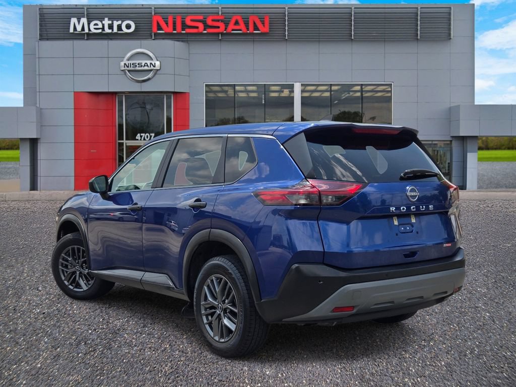 Used 2023 Nissan Rogue S FWD image 4