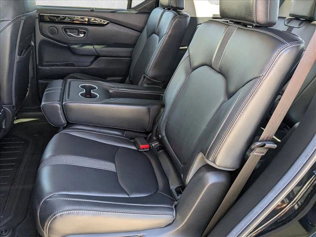 Used 2025 Honda Pilot Touring image 18