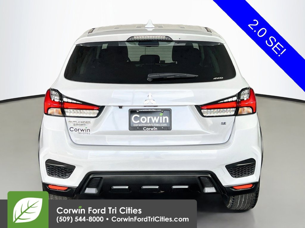 Used 2025 Mitsubishi Outlander Sport SE AWD/4WD image 12
