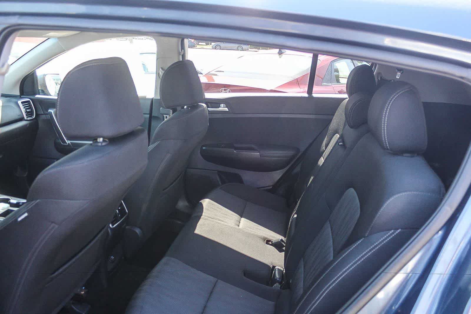 Used 2020 Kia Sportage LX AWD/4WD image 24