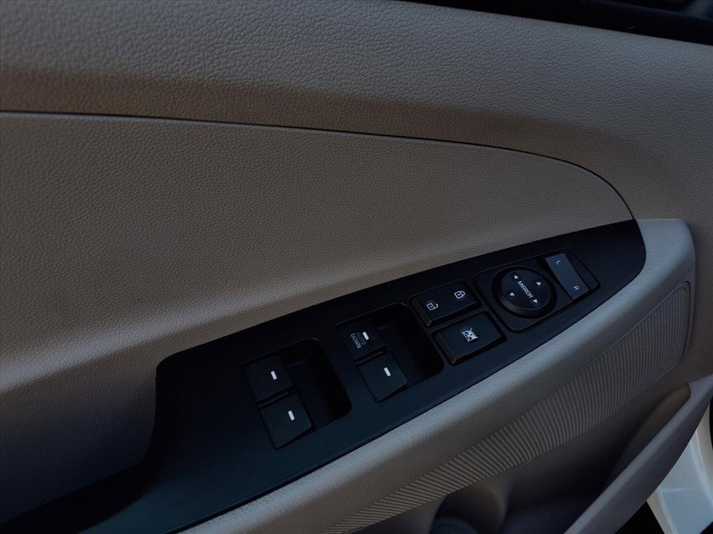 Used 2021 Hyundai Tucson SE w/ Cargo Package image 17