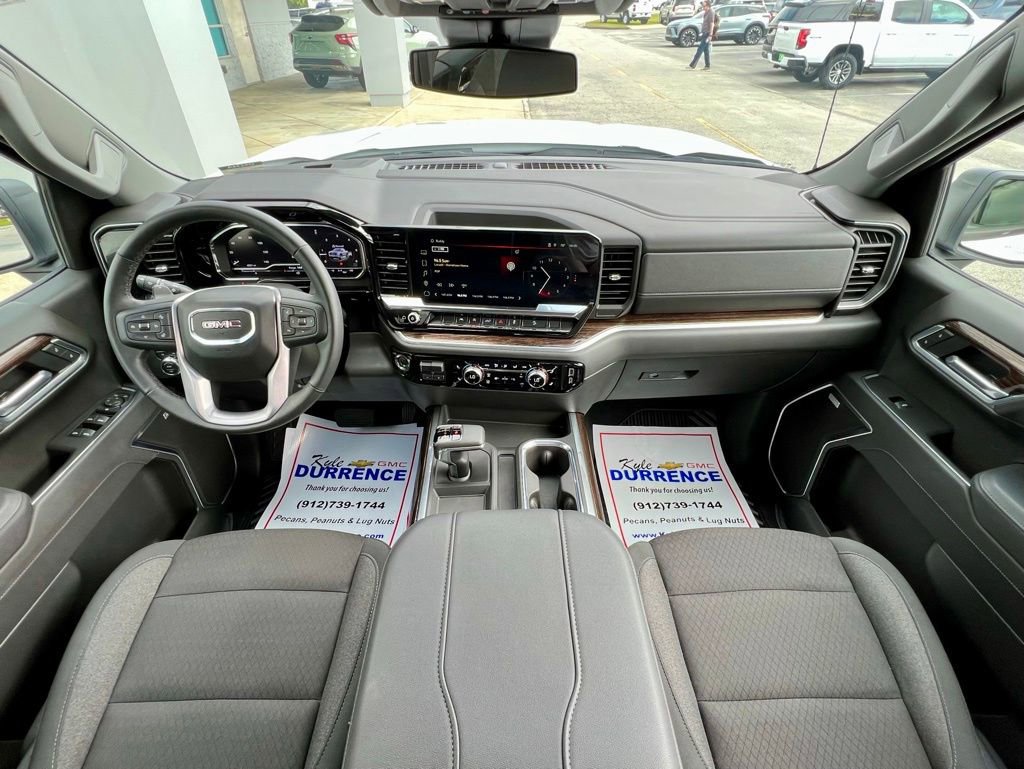Used 2025 GMC Sierra 1500 Elevation w/ Preferred Package image 2