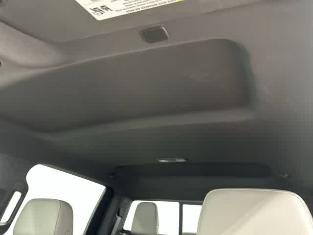 Used 2019 GMC Sierra 1500 SLT w/ SLT Premium Plus Package AWD/4WD image 28