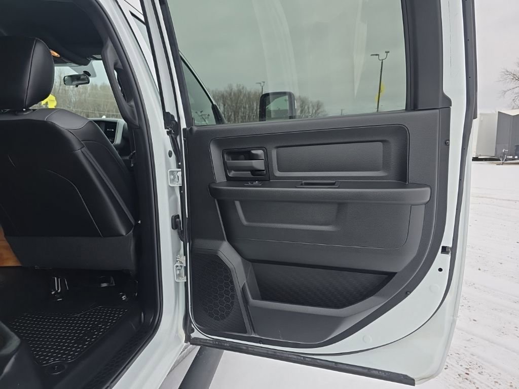 Used 2024 RAM 3500 Tradesman image 32