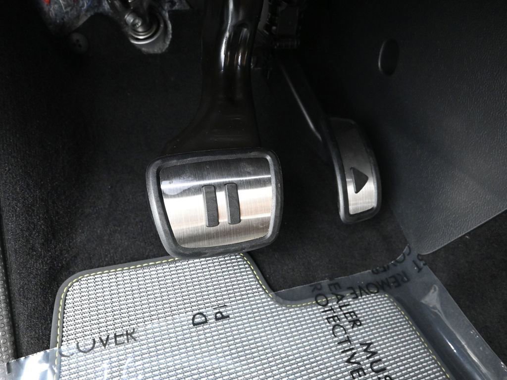 New 2025 Volkswagen ID. Buzz Pro S Plus image 26