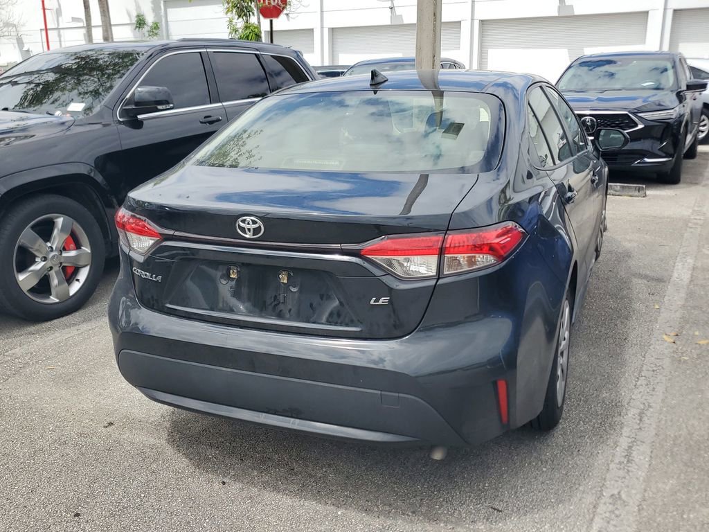 Used 2022 Toyota Corolla LE FWD image 8