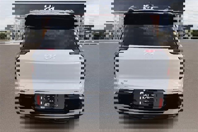 New 2026 Kia EV9 GT-Line image 4