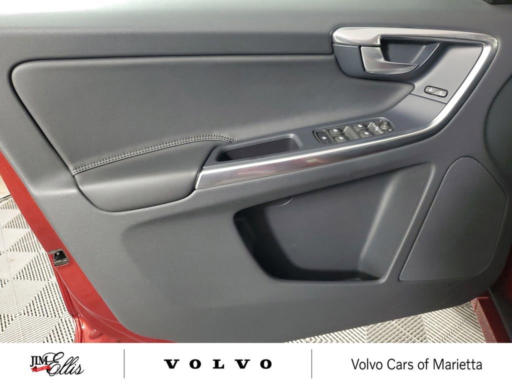 Used 2015 Volvo XC60 T5 Platinum FWD image 20