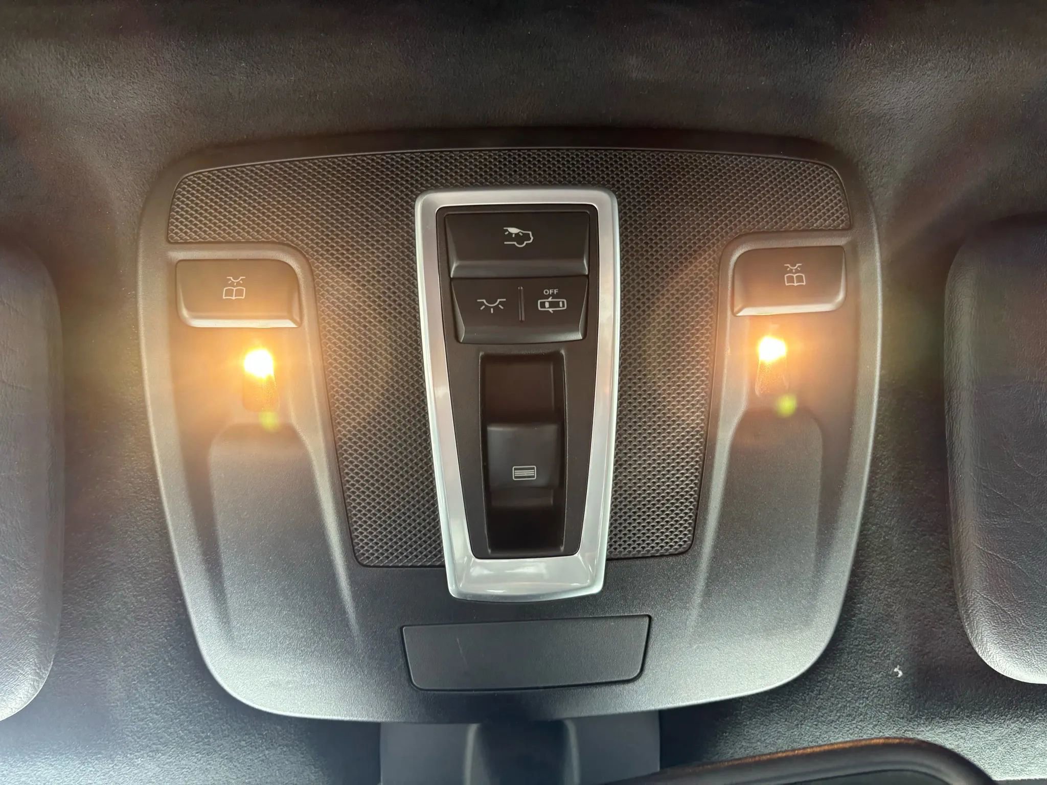 Used 2015 Mercedes-Benz G 63 AMG 4MATIC image 26