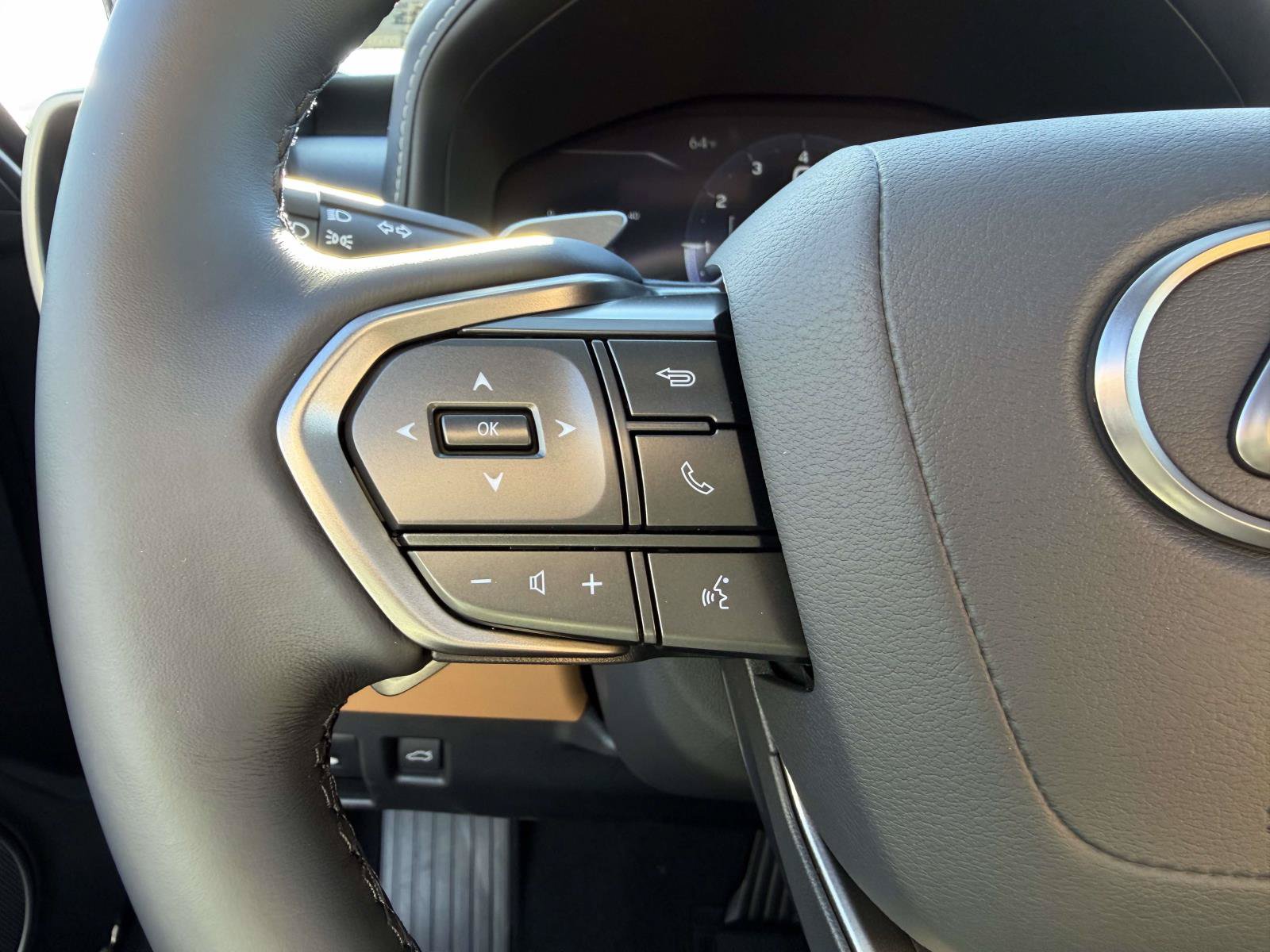 New 2026 Lexus IS 350 F Sport AWD/4WD image 18