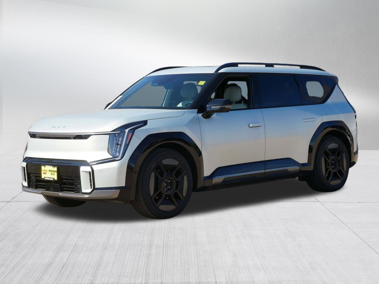 Certified 2024 Kia EV9 GT-Line AWD/4WD image 3