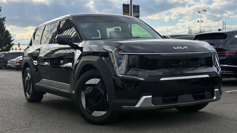 Used 2024 Kia EV9 Light Long Range image 7