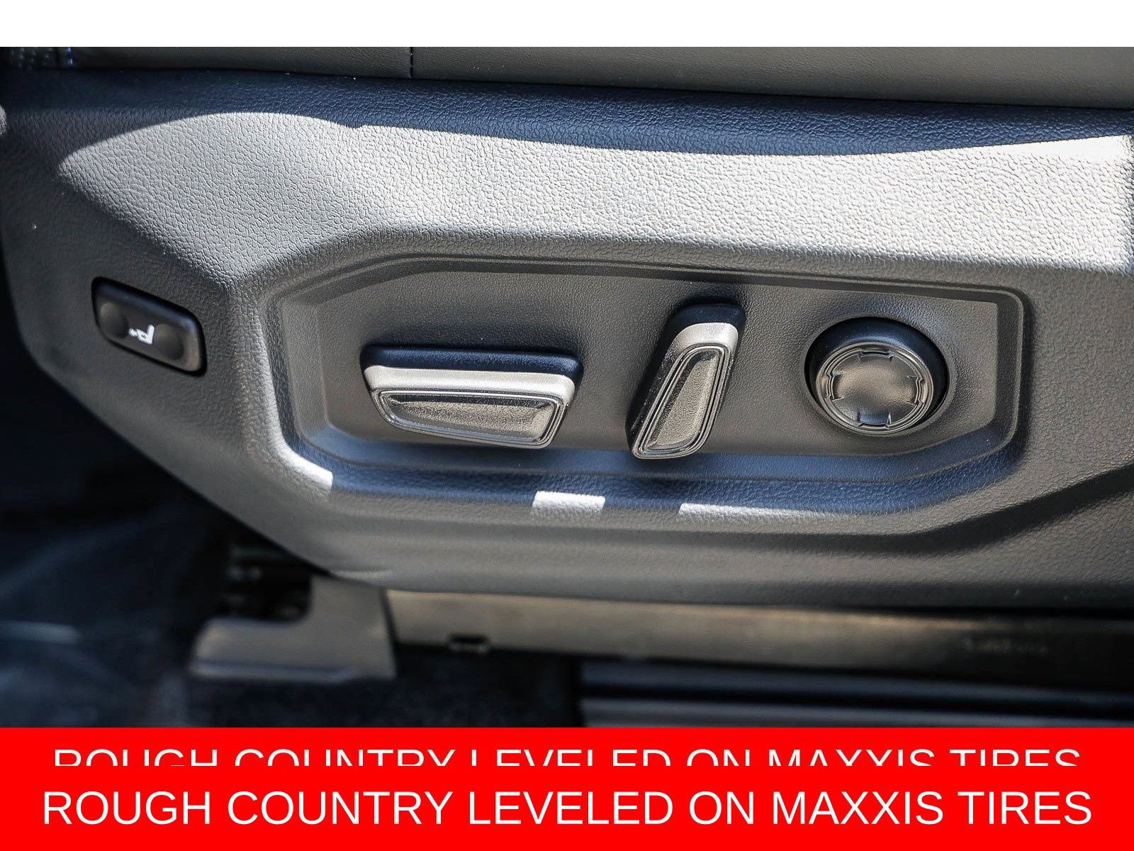 Used 2026 Toyota Tundra Platinum AWD/4WD image 24