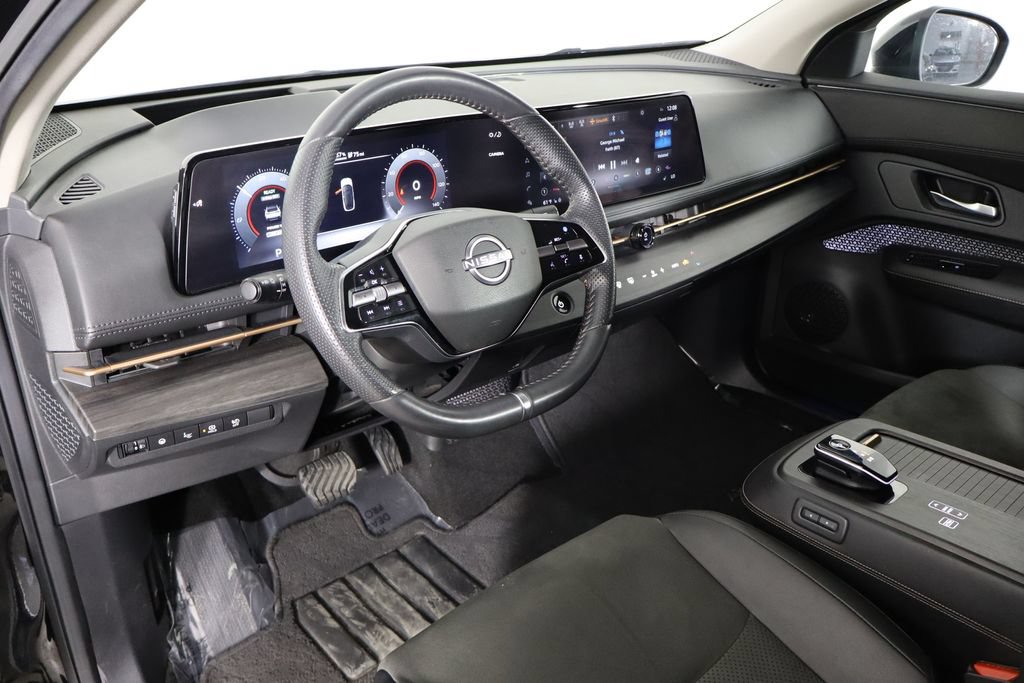 Used 2024 Nissan Ariya AWD image 27