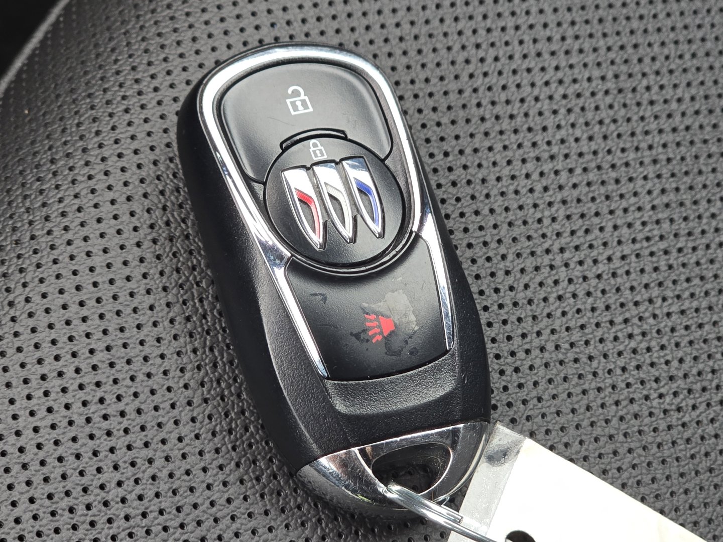 Used 2024 Buick Encore GX Sport Touring image 33