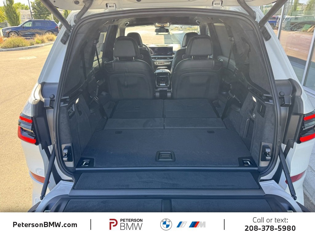New 2026 BMW X7 M60i image 7