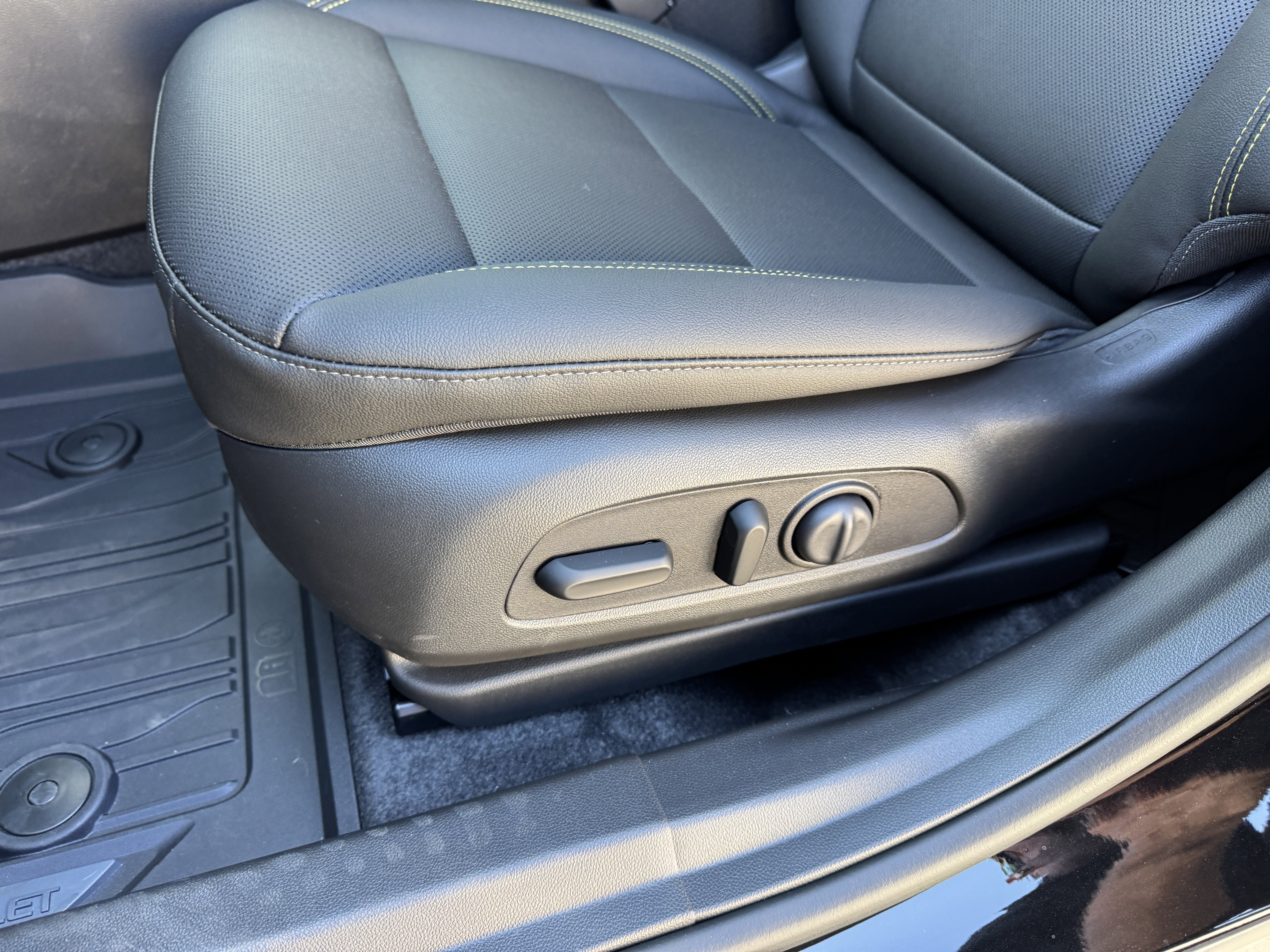 New 2025 Chevrolet Trax ACTIV w/ Driver Confidence Package image 13