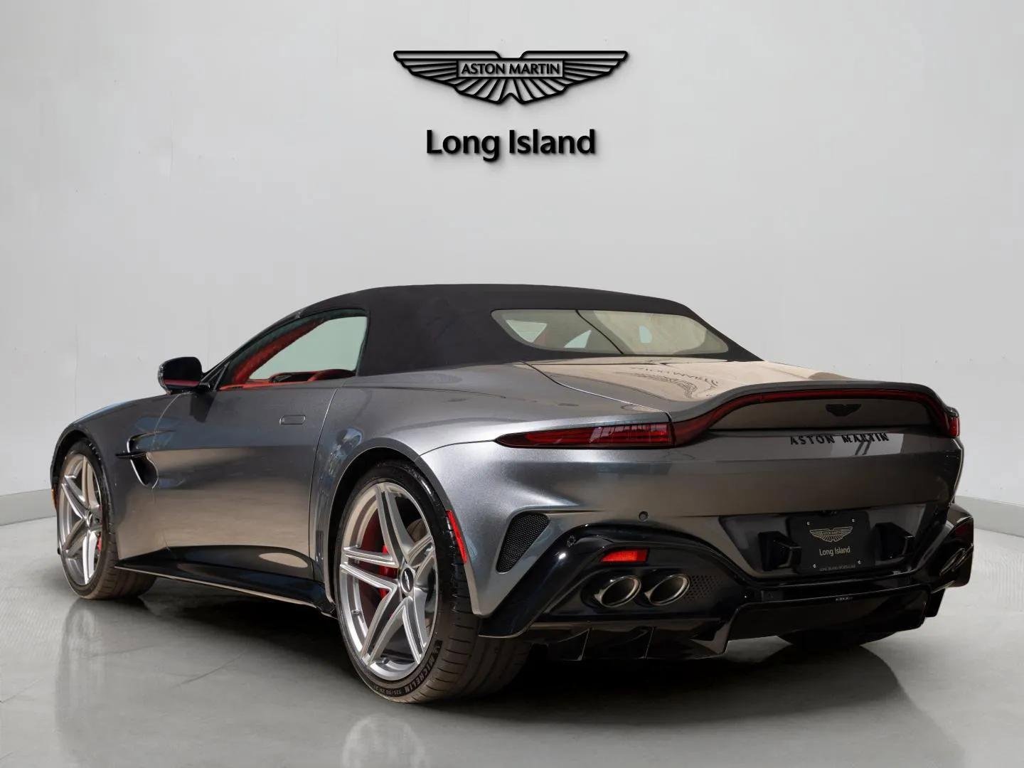 New 2026 Aston Martin V8 Vantage Roadster image 10