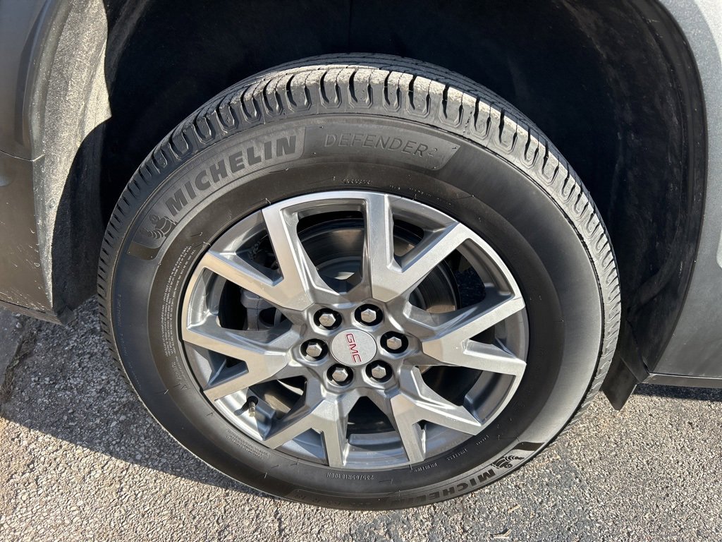 Used 2023 GMC Acadia SLT image 5