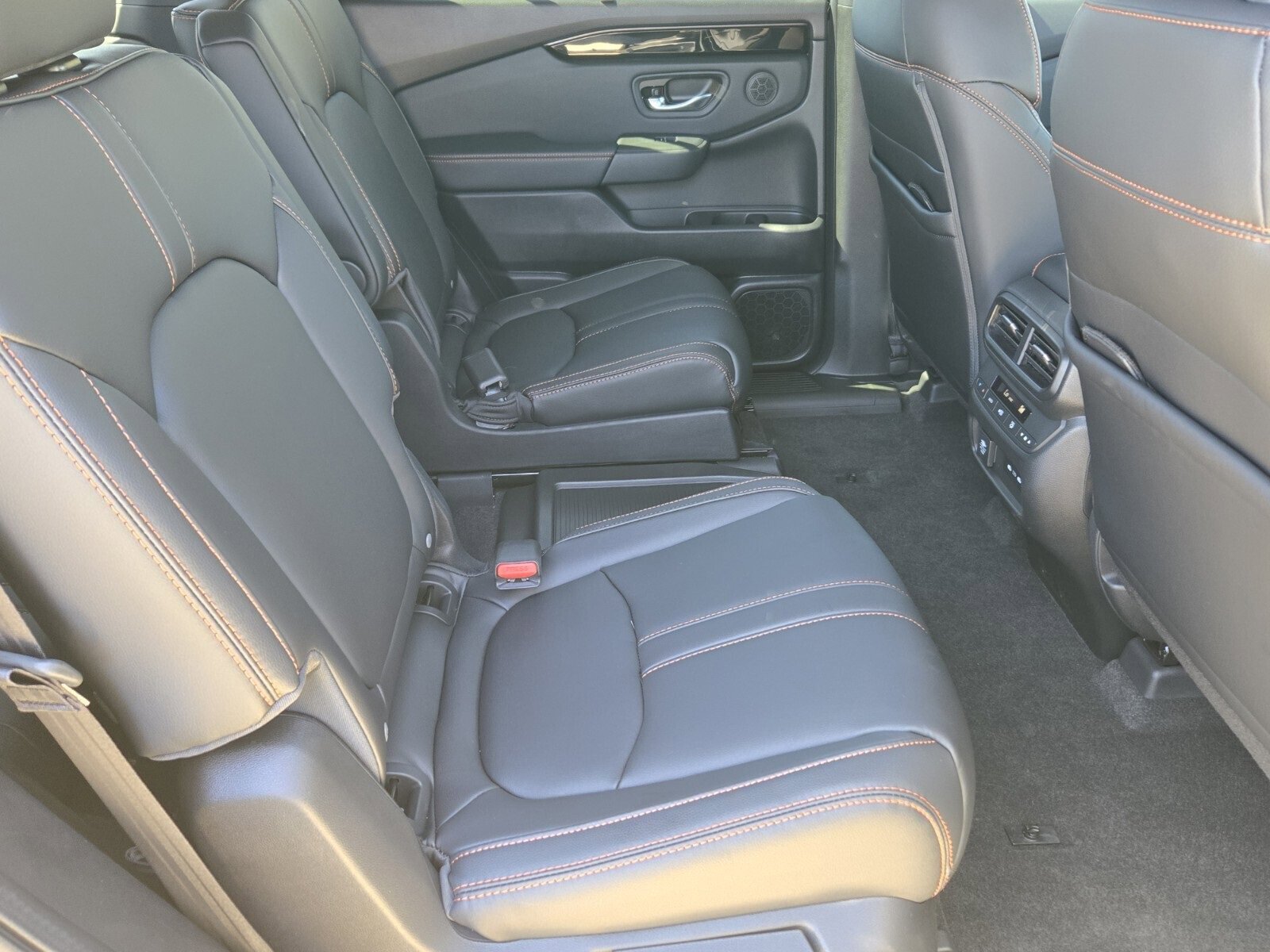 New 2025 Honda Pilot TrailSport image 15