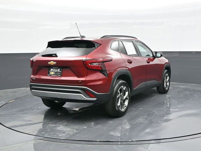 Used 2025 Chevrolet Trax LT w/ LT Convenience Package image 6
