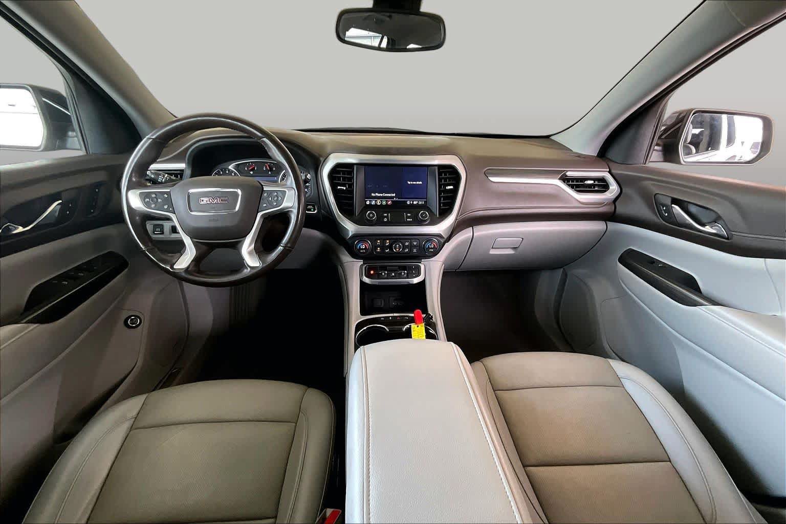 Used 2022 GMC Acadia SLT w/ Preferred Package FWD image 16