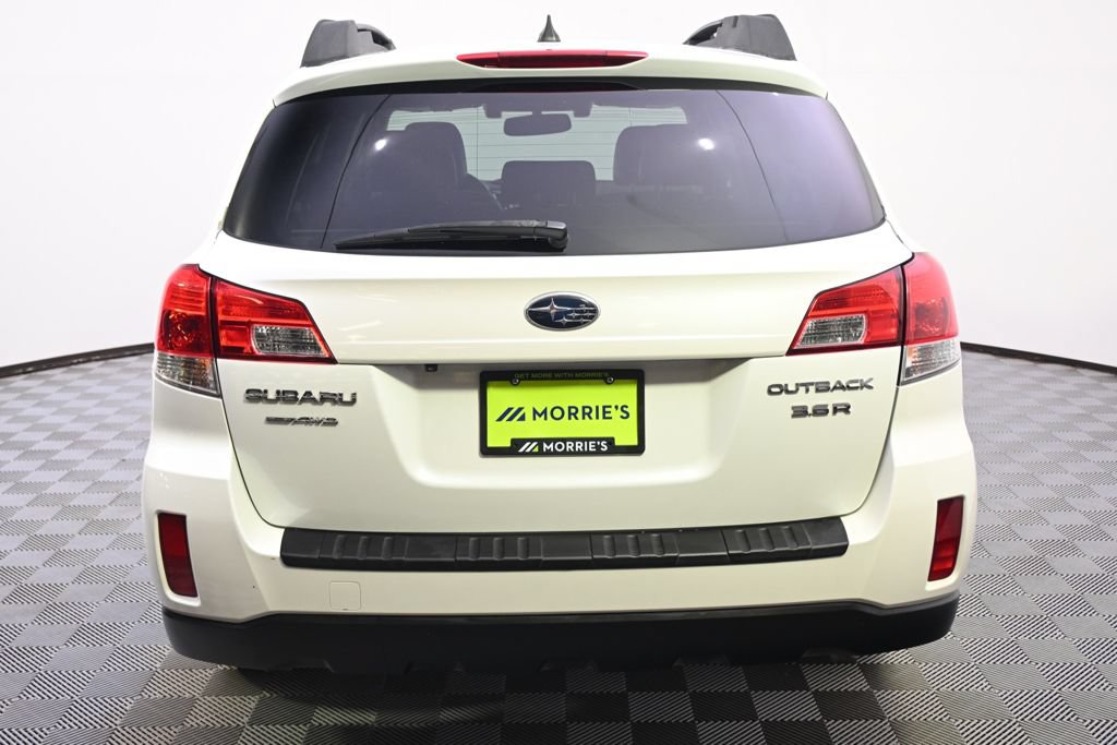 Used 2014 Subaru Outback 3.6R Limited AWD/4WD image 4