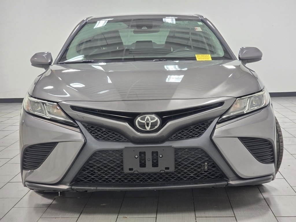 Used 2020 Toyota Camry SE image 8
