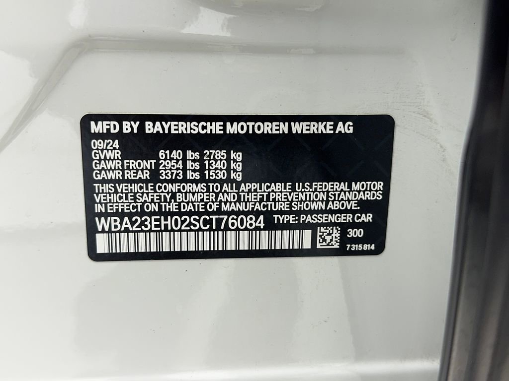 Used 2025 BMW 740i w/ Premium Package image 55